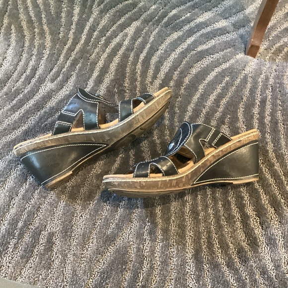 Natural Soul By Naturalizer Hearts Mineral Women's Wedge Sandals EUC - Picture 7 of 9